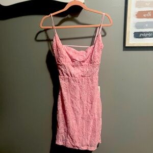 Bought for a dance and didn’t fit.  Tags still on!